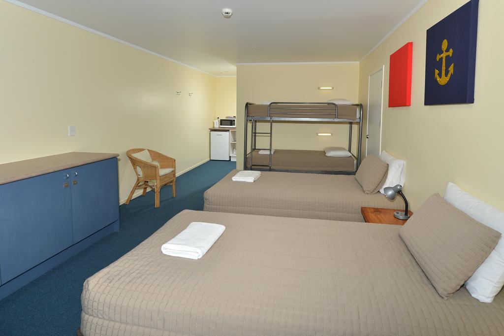 Saltwater Lodge Backpackers Paihia Bagian luar foto