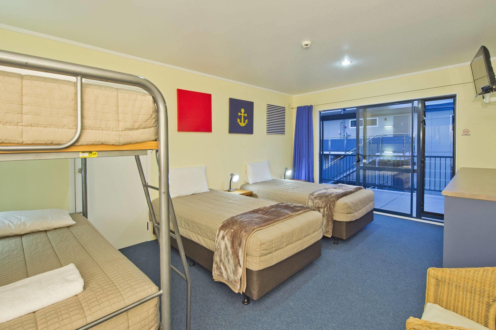 Saltwater Lodge Backpackers Paihia Bagian luar foto